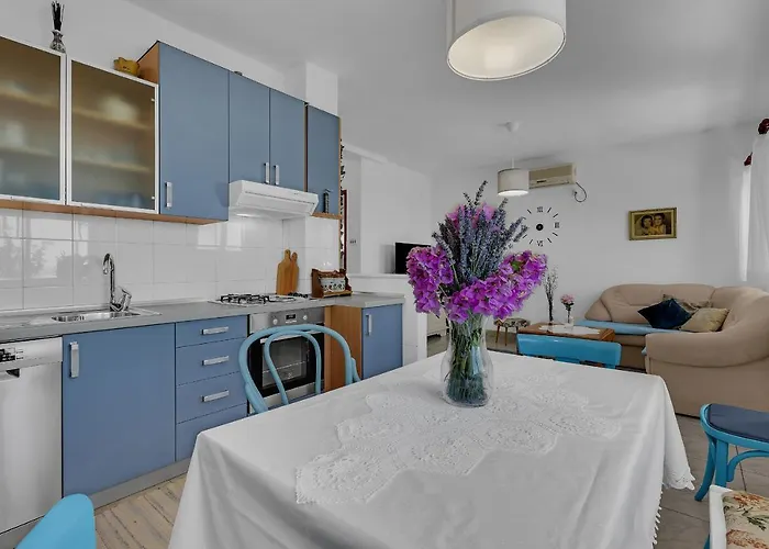 Baskovic In Nature Park Будинок відпочинку Макарська