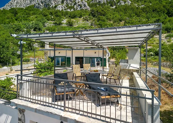 Baskovic In Nature Park Makarska